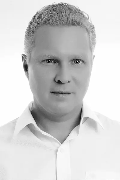 Ilja R.